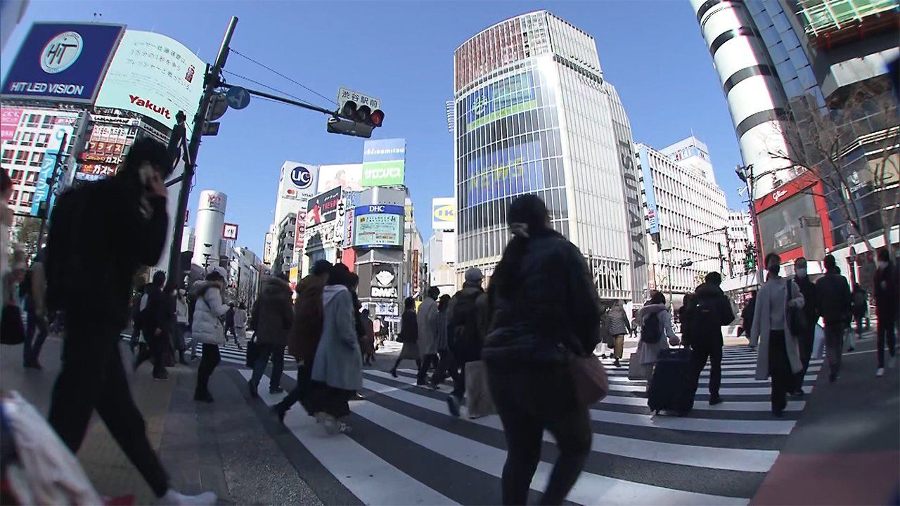 Média diária de mortes por Covid-19 no Japão segue alta, apesar da queda no número de casos diários