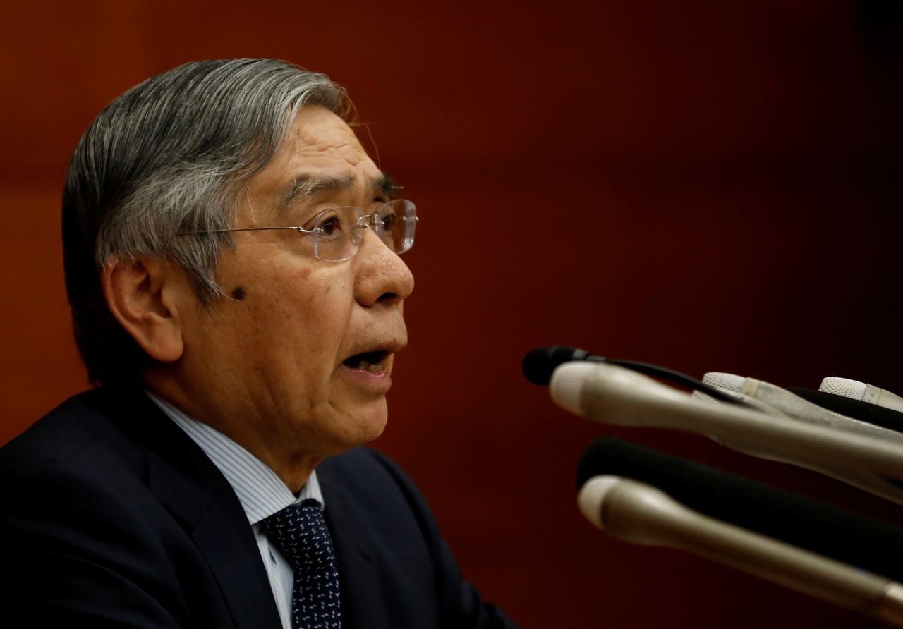 Presidente do Banco Central do Japão pede cautela em relação à economia do país, mesmo com recordes na Bolsa de Valores