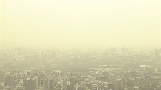 Após tempestade de areia na China, poeira amarela chega ao Japão