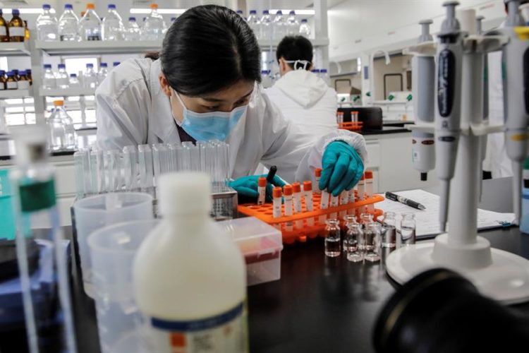 Tóquio: 330 novos casos de infecção por coronavírus foram registrados