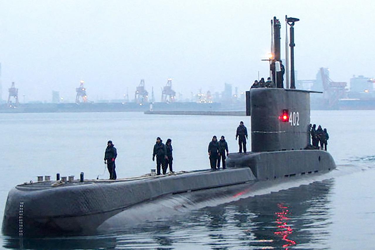 Submarino é encontrado com os 53 tripulantes mortos