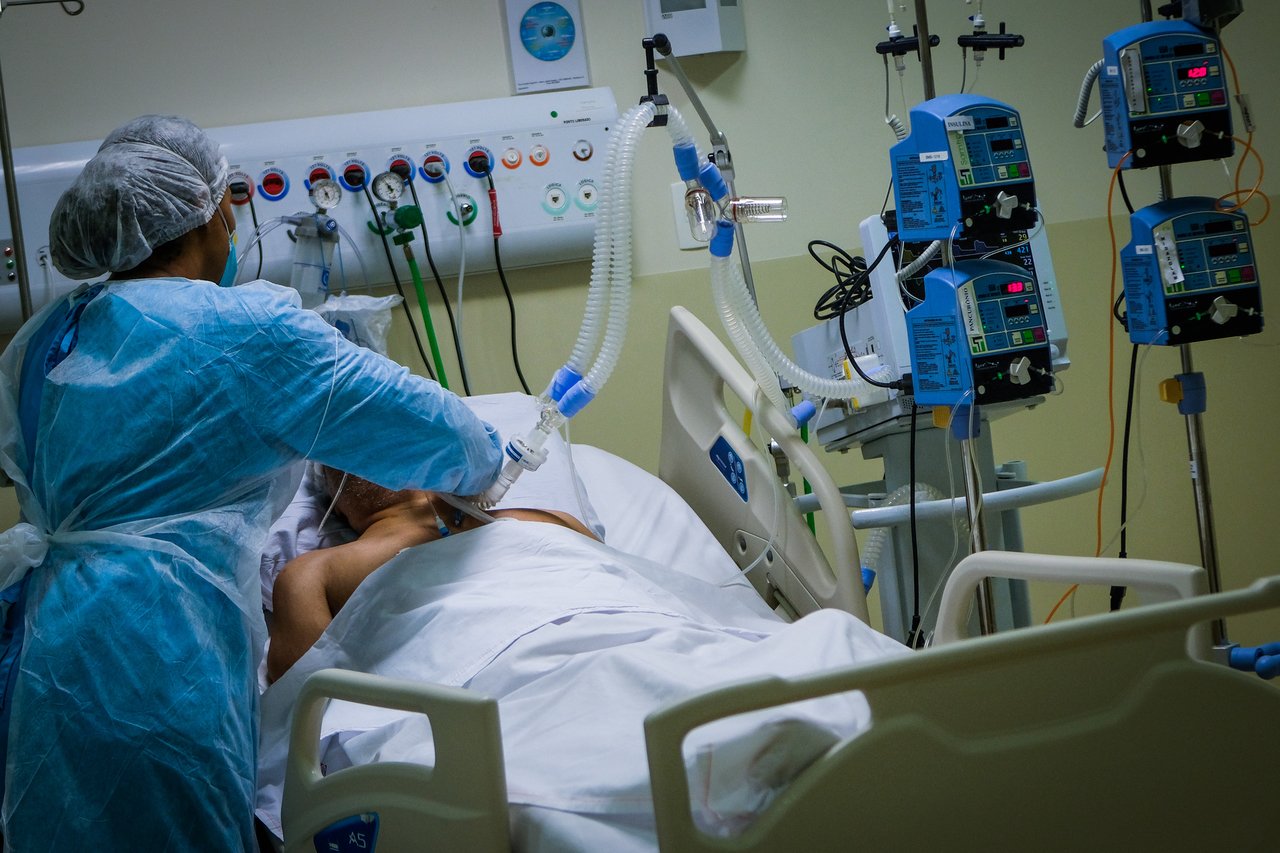 Bate o recorde o número de pacientes de covid-19 com sintomas graves no Japão