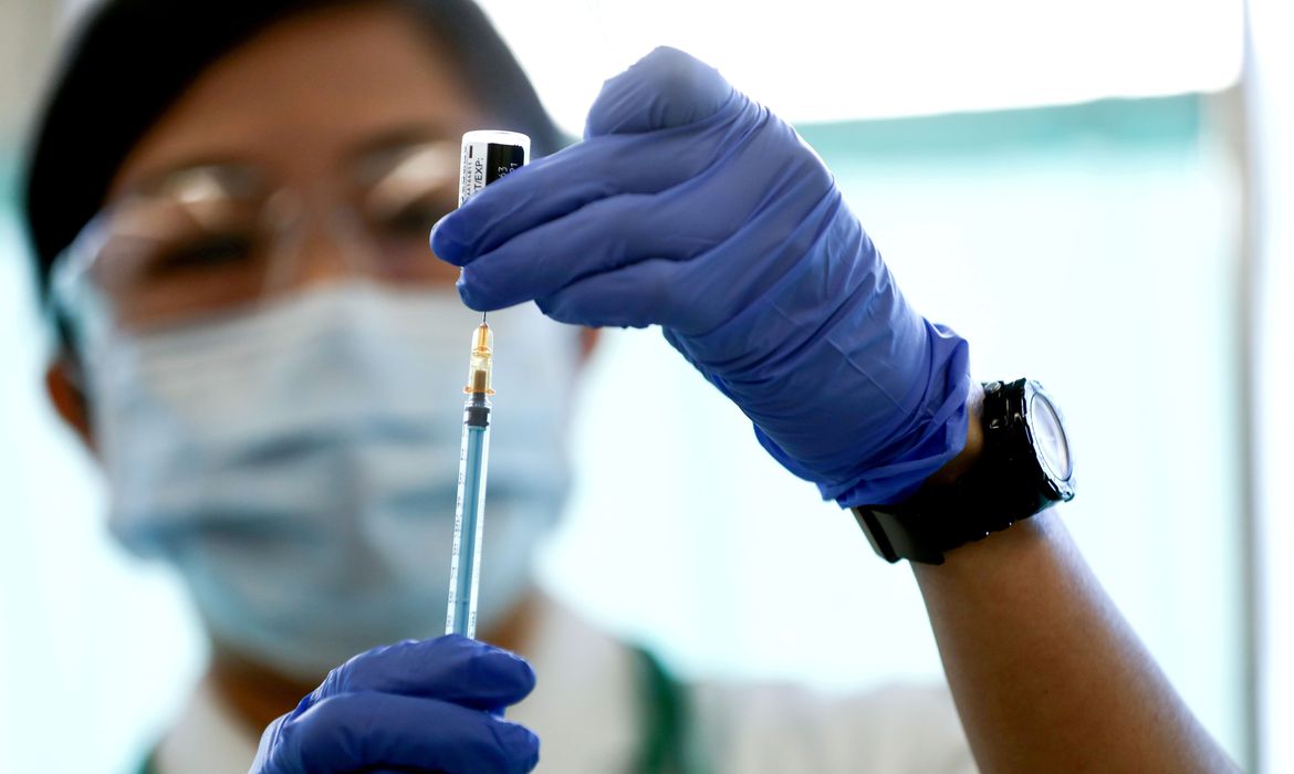 Centro de vacinação antecipa programação de reservas para províncias vizinhas a Tóquio