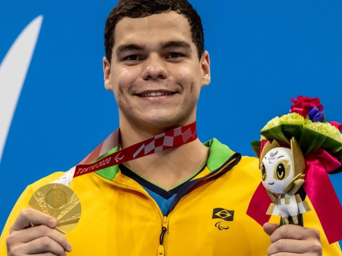 Gabriel Bandeira fatura ouro e Gabrielzinho prata na natação em Paralimpíada de Tóquio