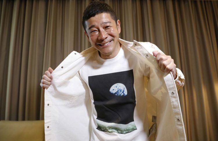 O bilionário japonês Maezawa está animado para realizar sua viagem espacial