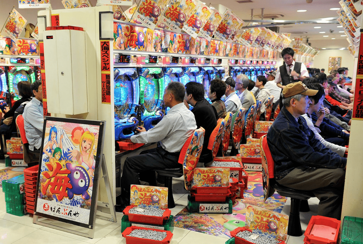 Homem é preso por filmar partes íntima de funcionária de pachinko
