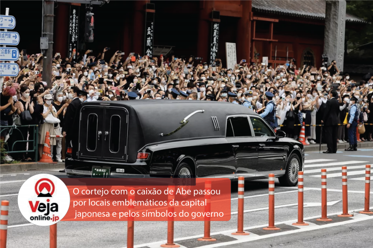 Milhares de japoneses se despedem do ex-premiê Shinzo Abe