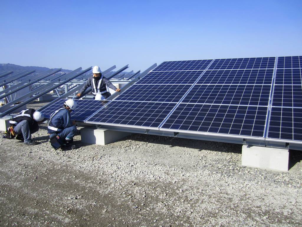Governo japonês reduz sobretaxa relativa à energia renovável cobrada nas contas de luz