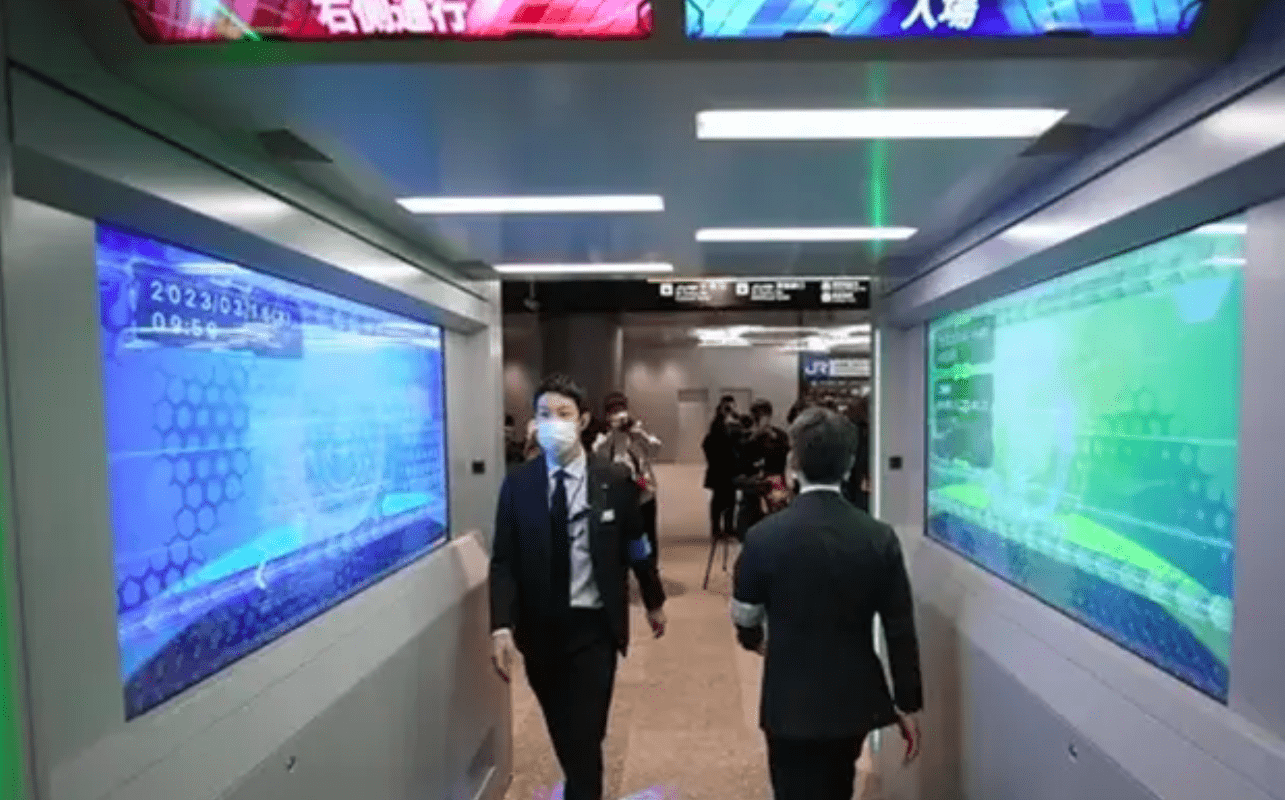 Catracas nas estações de trens do Japão estão com dias contados, controle será por reconhecimento facial