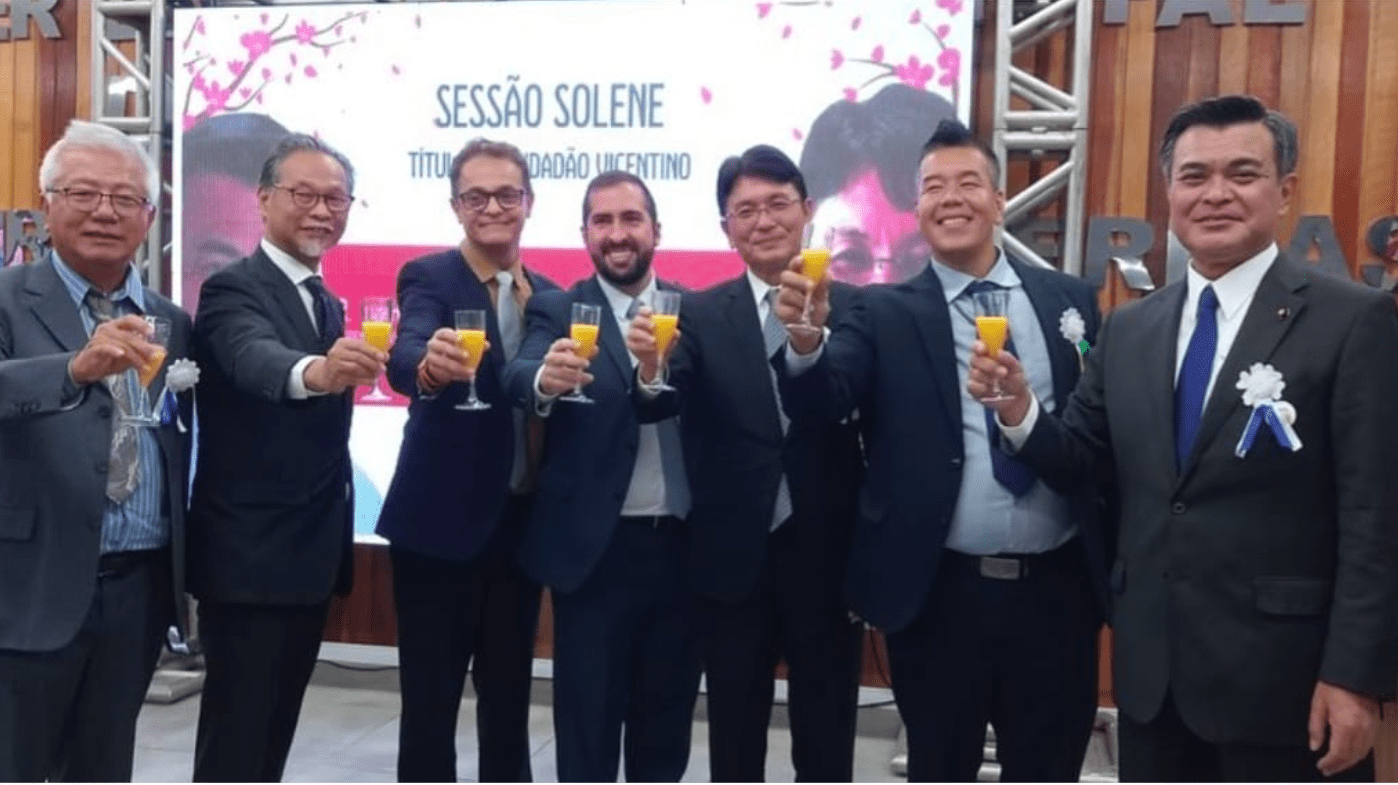 Comitiva japonesa de Naha são recebidos pelo vereador Jhony Sasaki em Câmara Municipal de São Vicente, SP