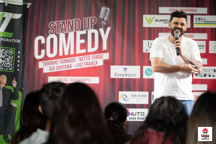 Show de Stand-Up em Komaki agita o inicio do feriado no Japão