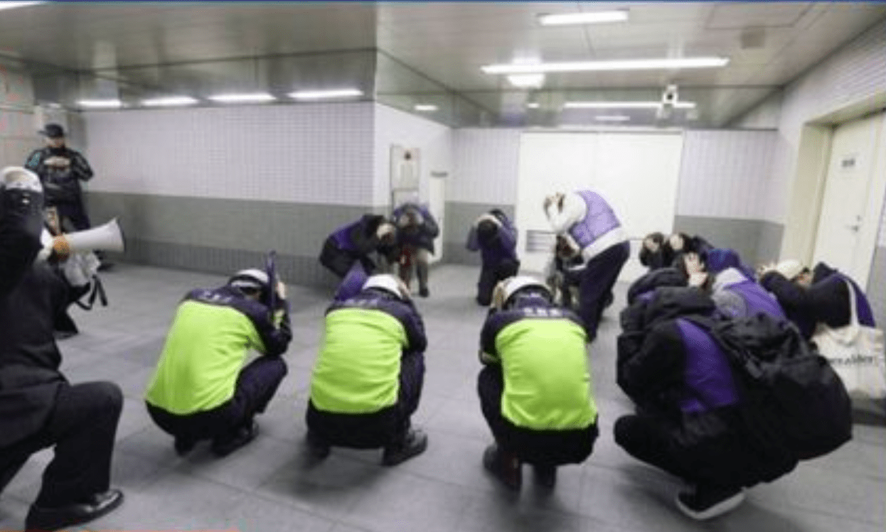 Um abrigo subterrâneo anti-mísseis está sendo planejado na estação Azabu-Juban em Tóquio