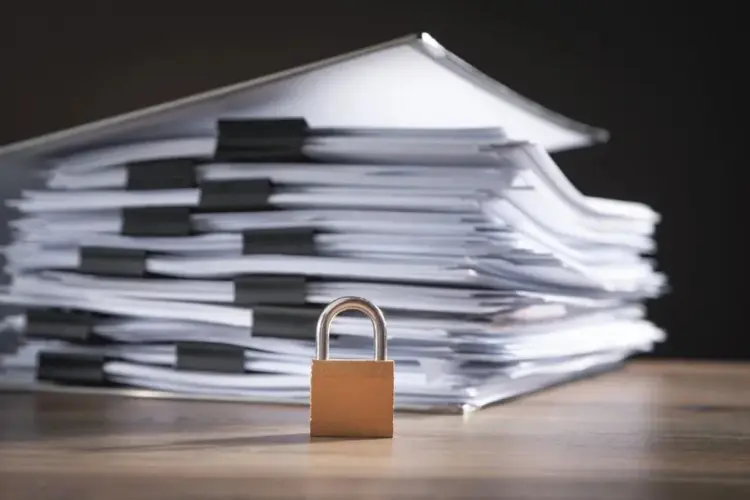 Funcionário do Ministério das Finanças perde documentos sigilosos do governo
