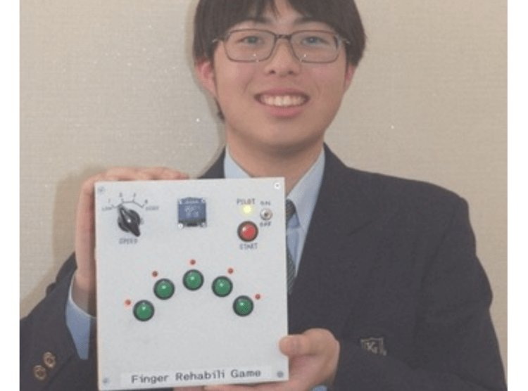 Estudante do ensino médio desenvolve jogo de reabilitação de dedos