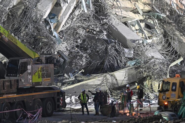 Passa de 2.700 o número de mortos do terremoto em Mianmar