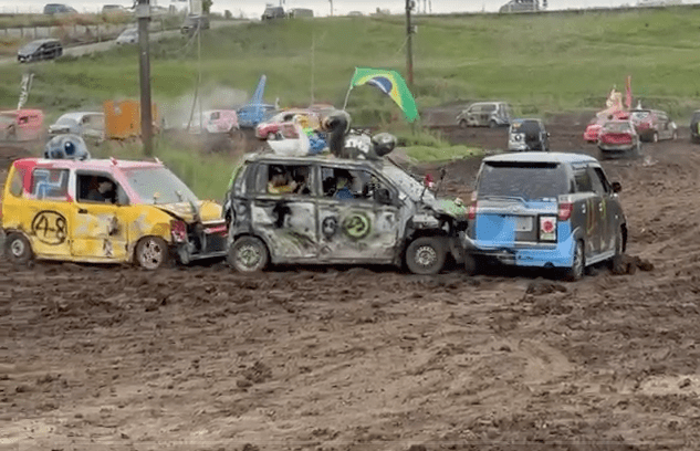 Corrida de demolição de carros “Iron Crash” terá edição de Halloween em Mie-Ken