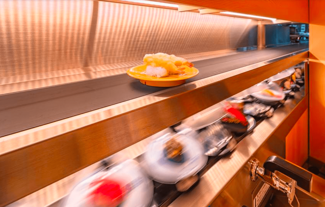 Adolescente é denunciado ao Ministério Público por postar foto de pegadinha em restaurante de sushi