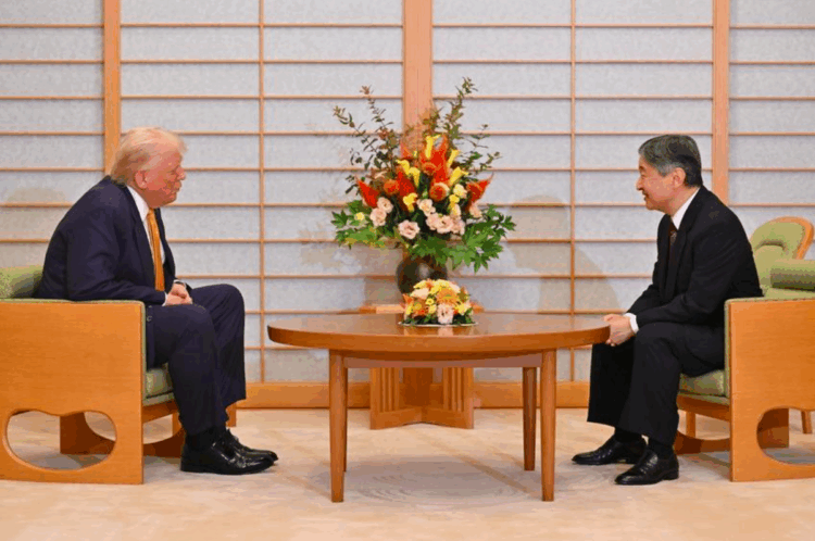Trump visita imperador antes de reunião com Takaichi