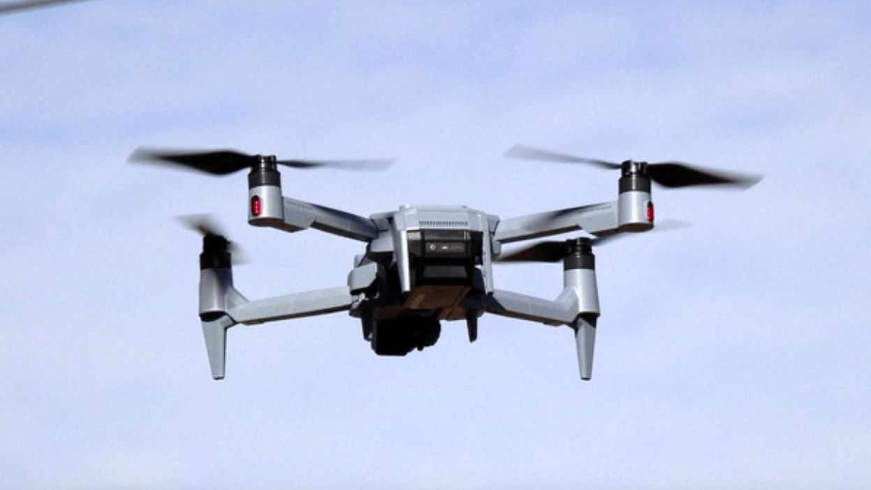 Japão cria rotas aéreas para drones na rede elétrica