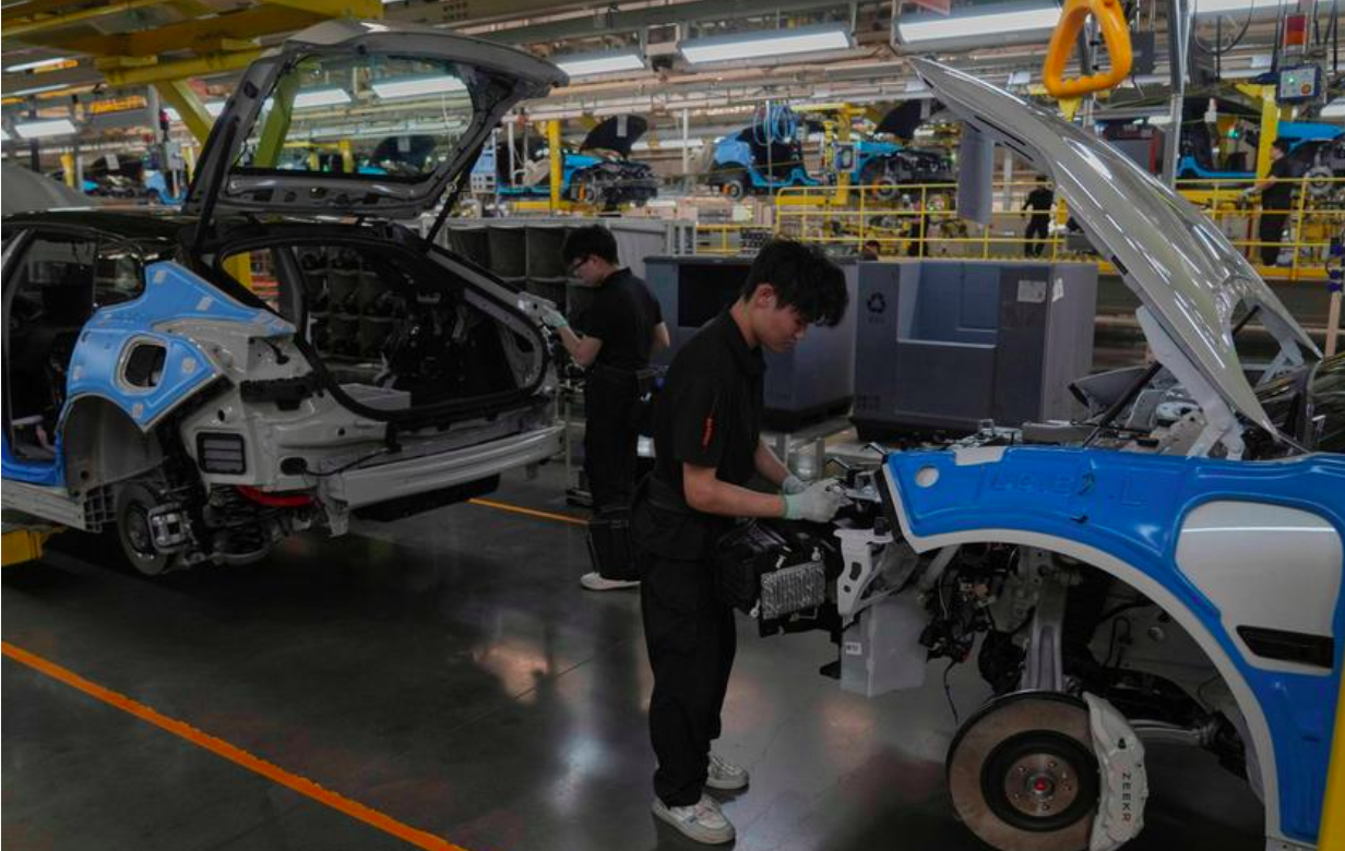 Montadoras chinesas ampliam produção na África e apostam no crescimento dos veículos elétricos